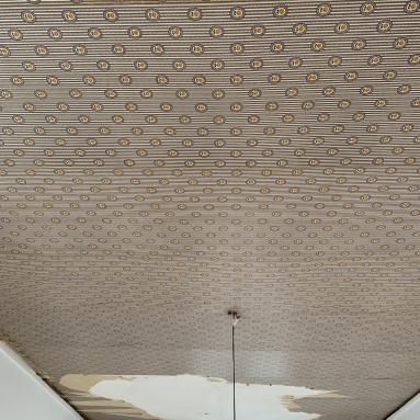 Plafond avant la pose d'un plafond tendu à froid